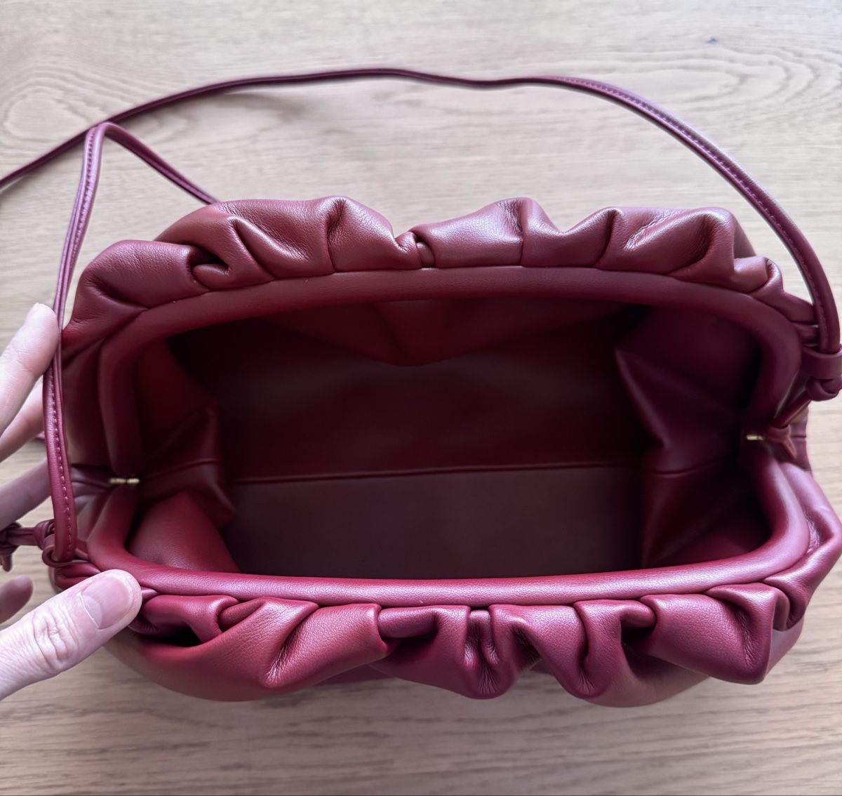 Sacs femmes: Chic burgundy leather handbag – Neuf (Voir description) à Zürich par ImaShela 3