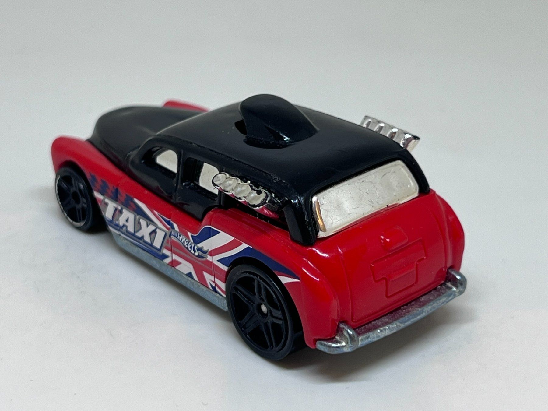 Hot Wheels Modellini d'auto: Hot Wheels Cockney Cab II #592 – Usato da Wildegg venduto da LaaBoutique 2