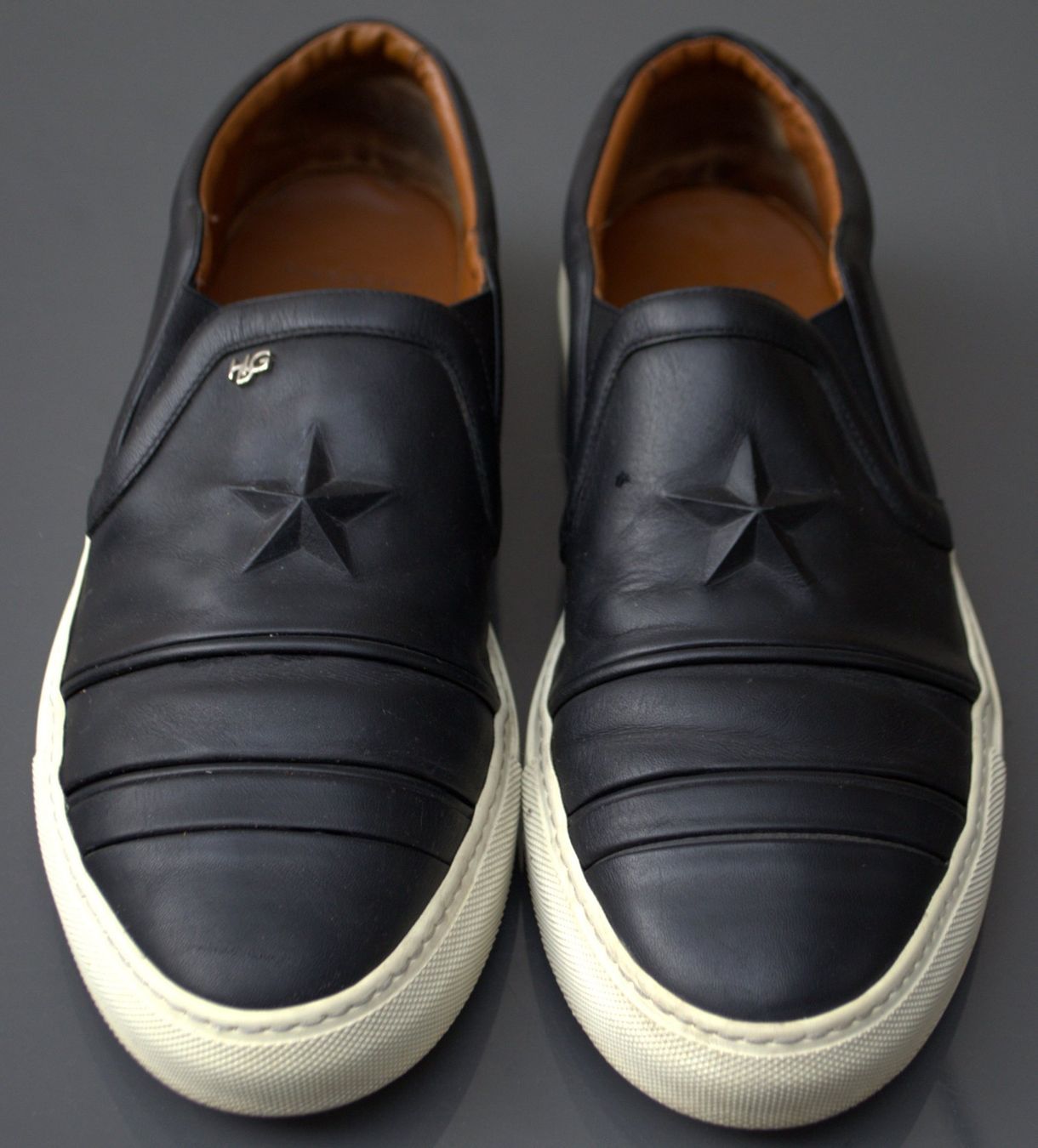 Givenchy Chaussures hommes: Givenchy Sneakers 44 – D'occasion à Collonges par arashee 1