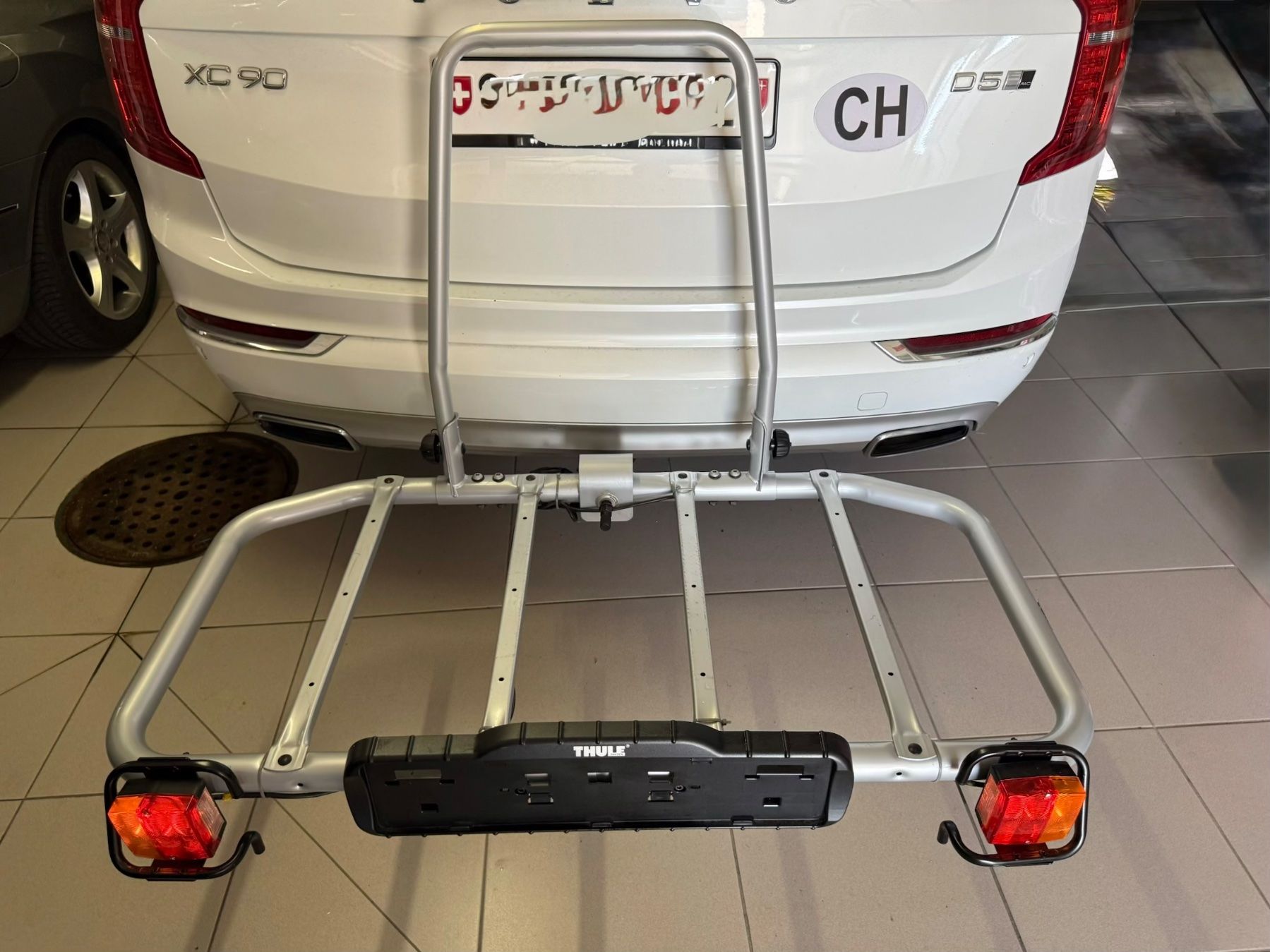 Balken: Thule 949 EasyBase Heckgepäckträger – Gebraucht aus Küssnacht am Rigi von san_9bqd