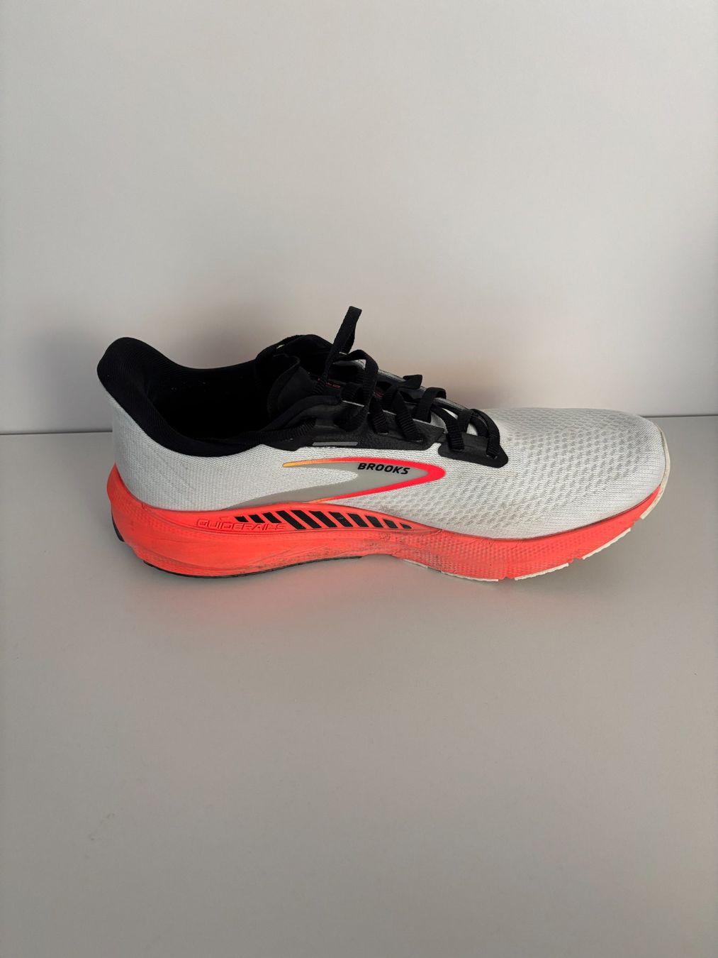 Brooks Scarpe da uomo: Brooks Launch GTS 10 (Gr. 44) – Usato da Dürnten venduto da baum_nate 2