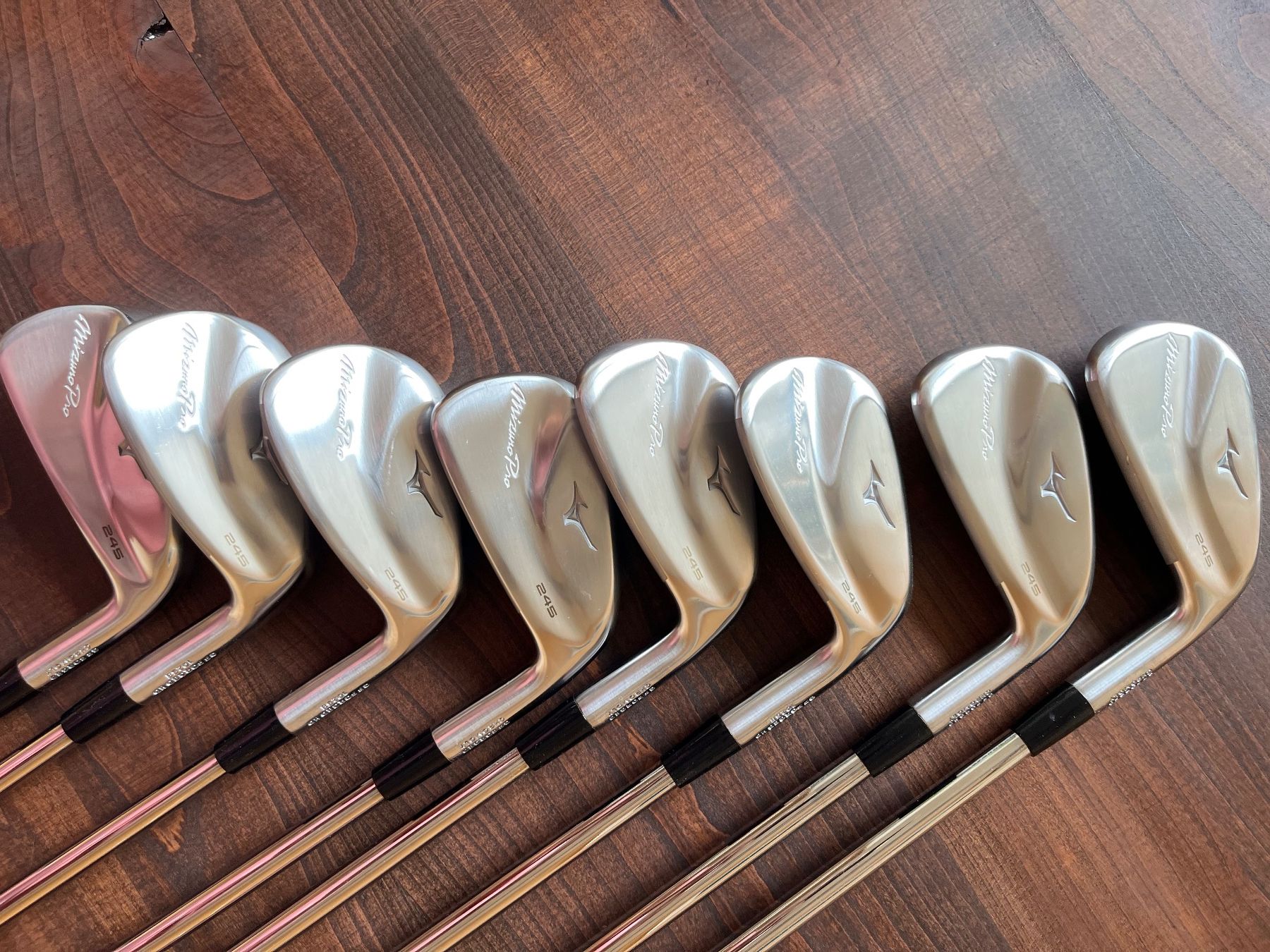 Mizuno Mazze & Set: Neues Mizuno Pro 245 Eisen-Set – Nuovo (secondo la descrizione) da Solothurn venduto da joe_sjn7