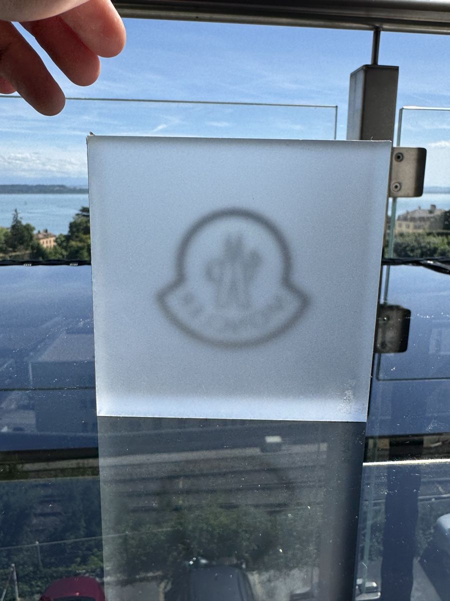 Tutte le decorazioni: Présentoir officiel Moncler – Nuovo (secondo la descrizione) da Neuchatel venduto da mar_9blm 3