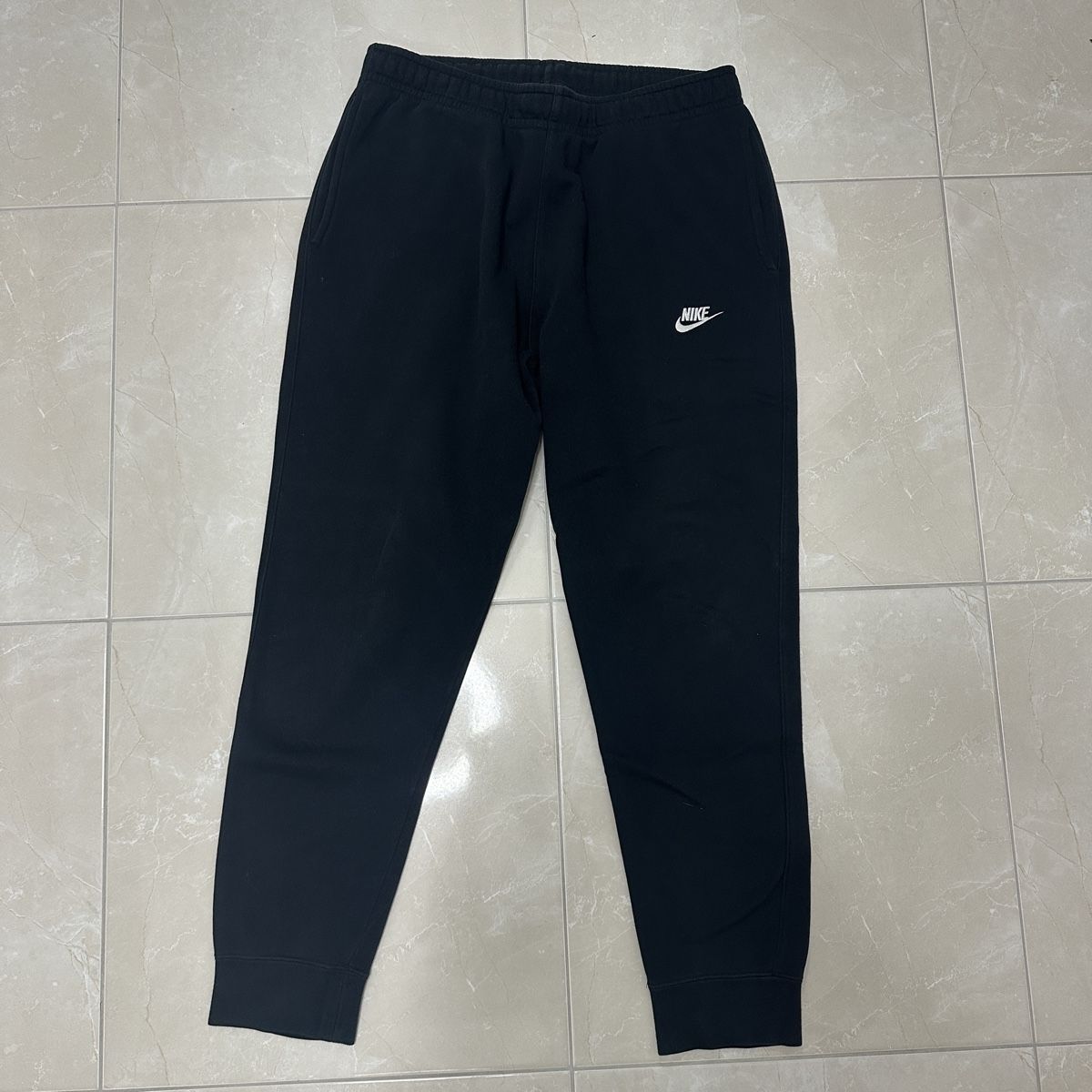 Nike Hosen: Nike Jogginghose schwarz Grösse L – Gebraucht aus Frenkendorf von a_1999 1