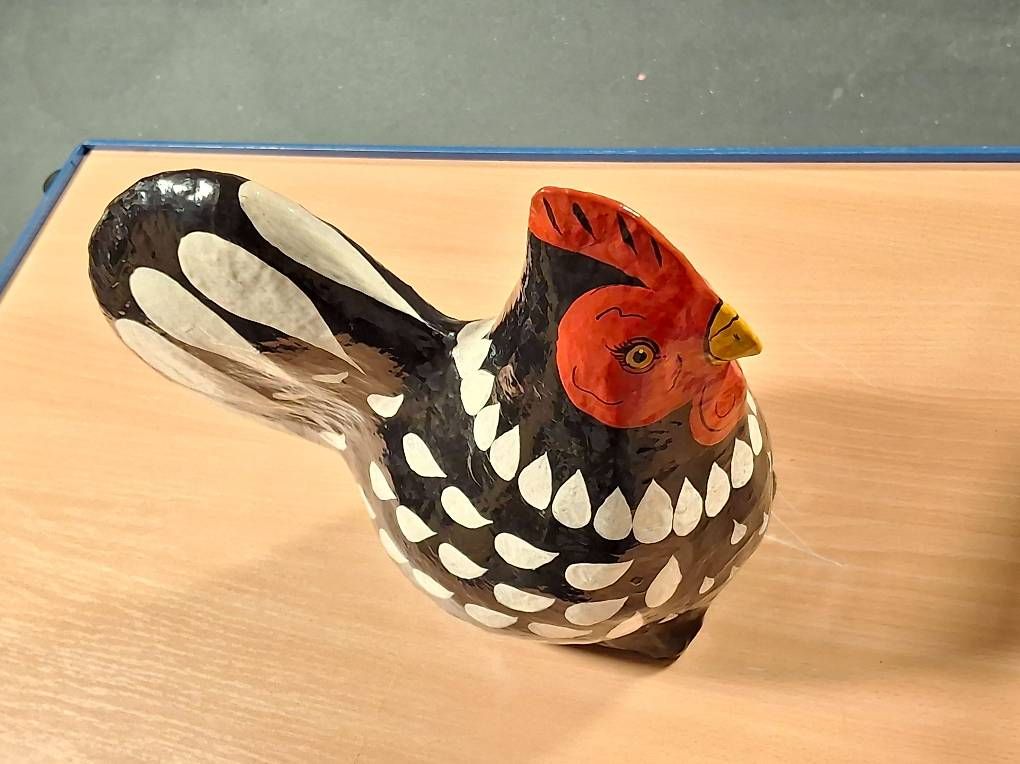 Lambert Tutte le decorazioni: Papier Mache Henne von Günther Lambert – Nuovo (secondo la descrizione) da Bettwil venduto da Nance