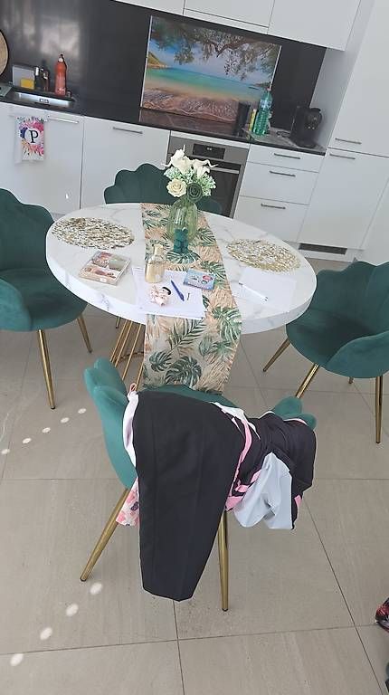 Tables: Esstisch  – D'occasion à Birrwil par pet_r5fz