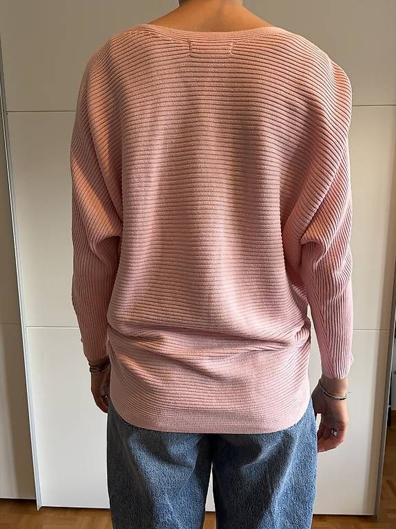 H&M Pullover & Sweatshirts: Rosa Pullover Grösse S von H&M – Gebraucht aus Basel von Annikalypse 1