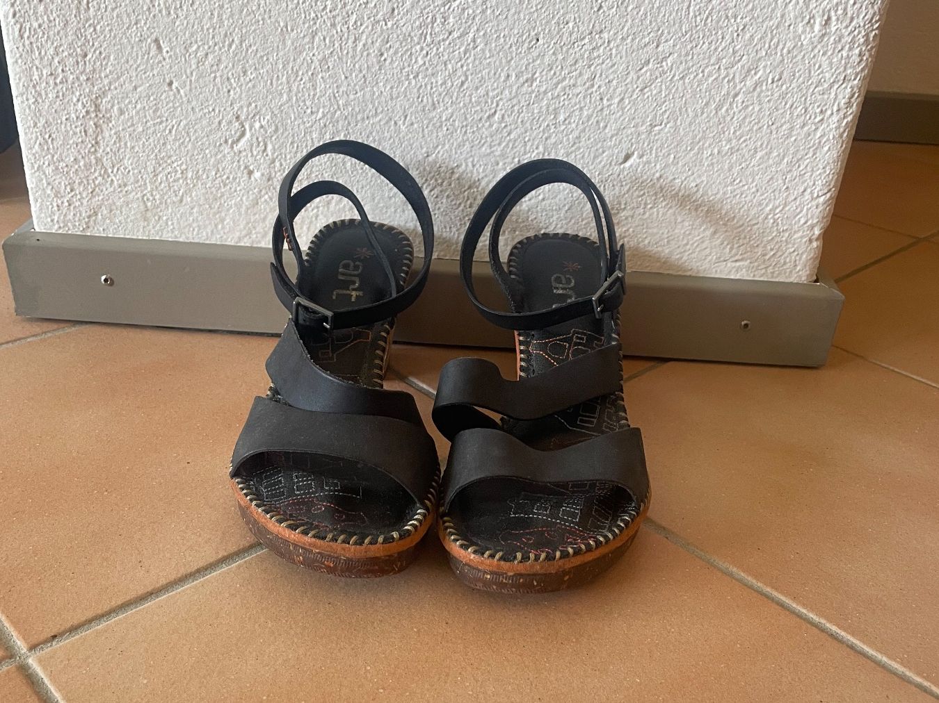 Art Damenschuhe: Art Sandalen Leder schwarz – Gebraucht aus Clarens von Lois86 3