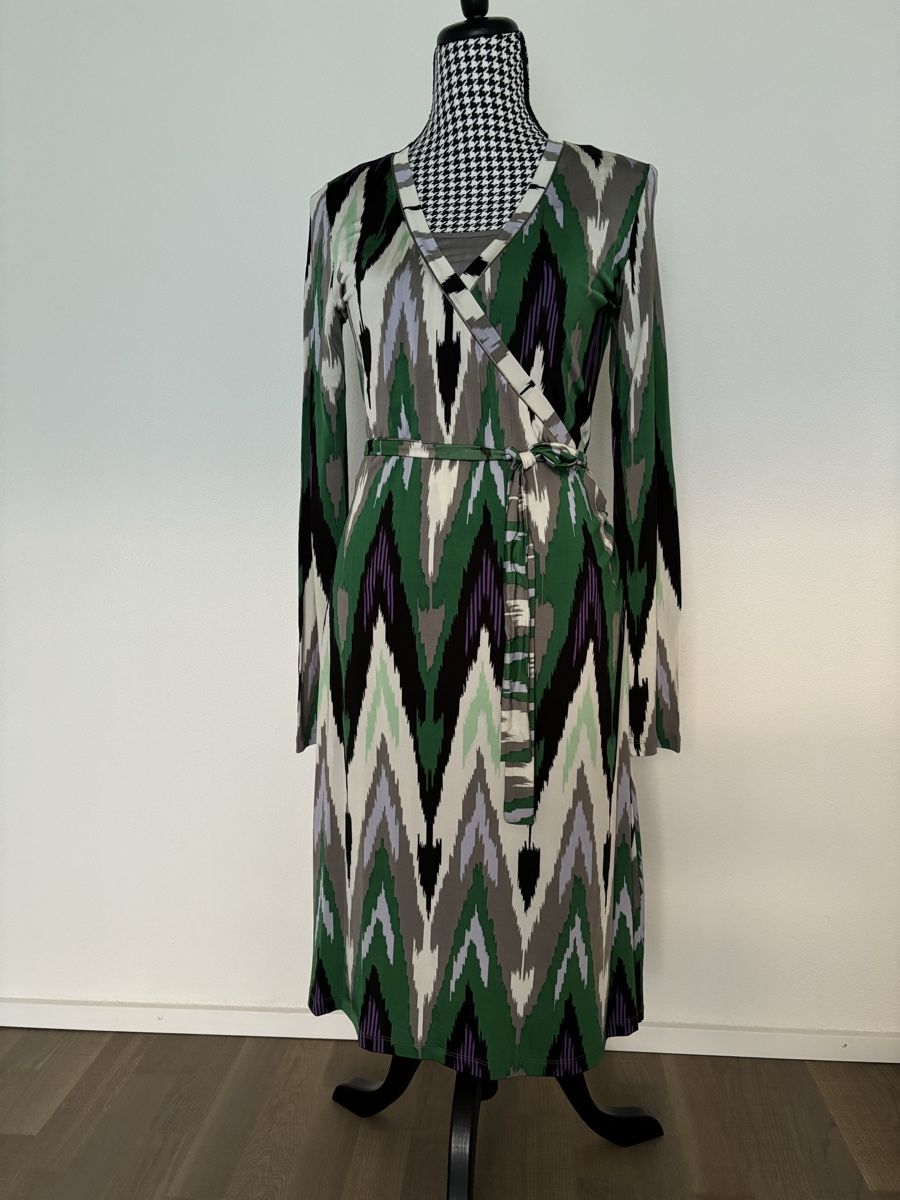 More & More Kleider: Kleid – Neu (gemäss Beschreibung) aus Wichtrach von oem_7glc
