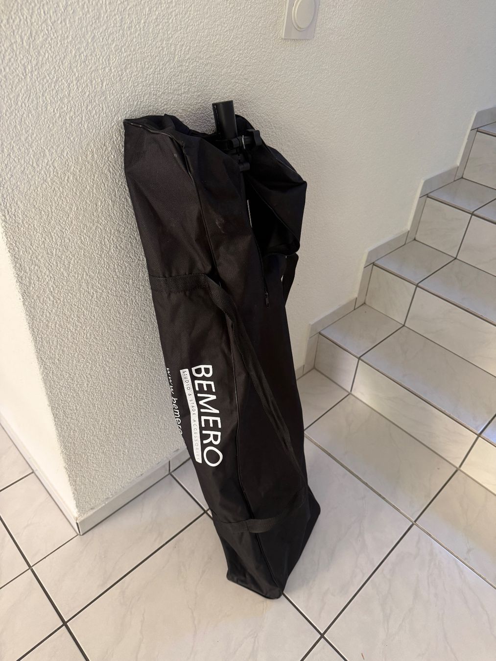 Supporti a parete: PA Lautsprecherständer Set, schwarz mit Tasche – Usato da Pfeffingen venduto da Jaybee 2