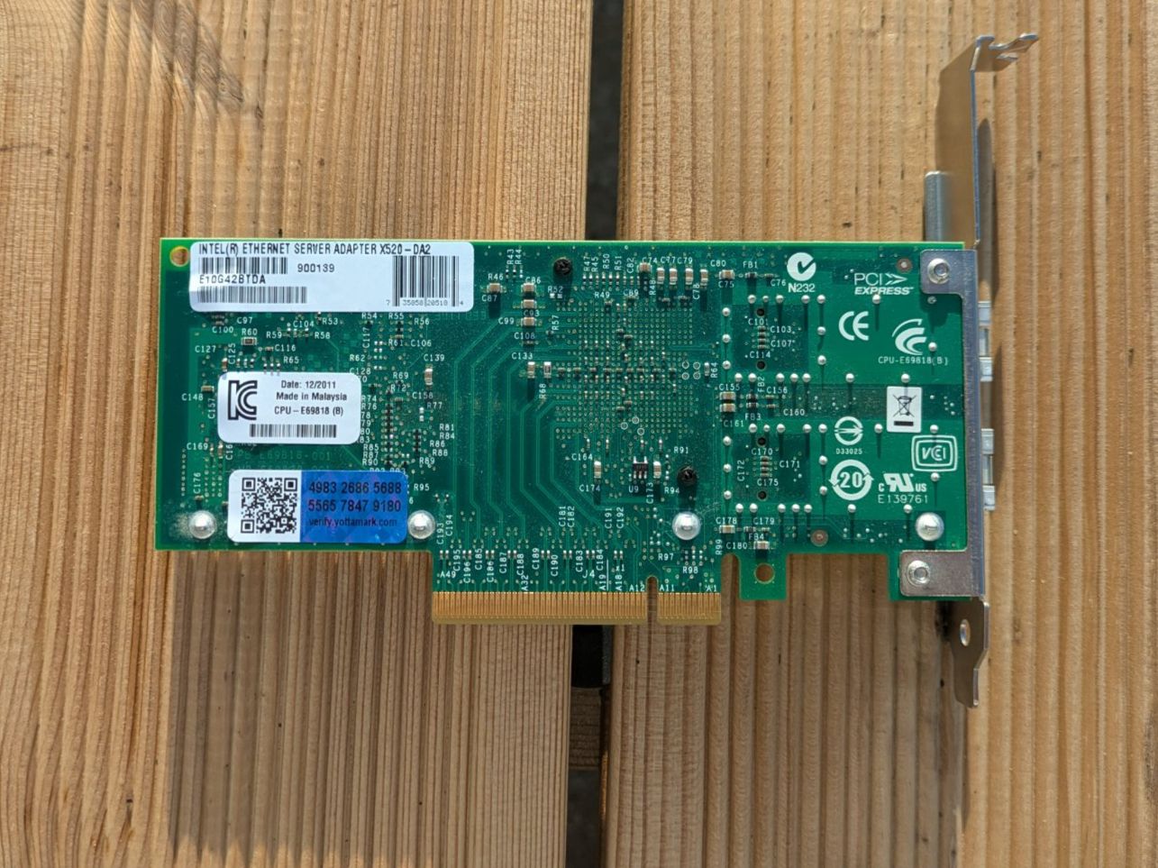 Intel Unità & Adattatore: Intel Ethernet Server Adapter X520-DA2 10 Gig SFP+ PCIe – Usato da Zürich venduto da nic_sn9p 1