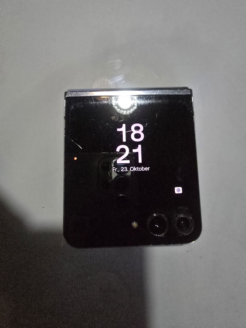 Samsung Handys / Smartphones: Samsung Z Flip 5 – Defekt aus Altstätten SG von speed_19993 3
