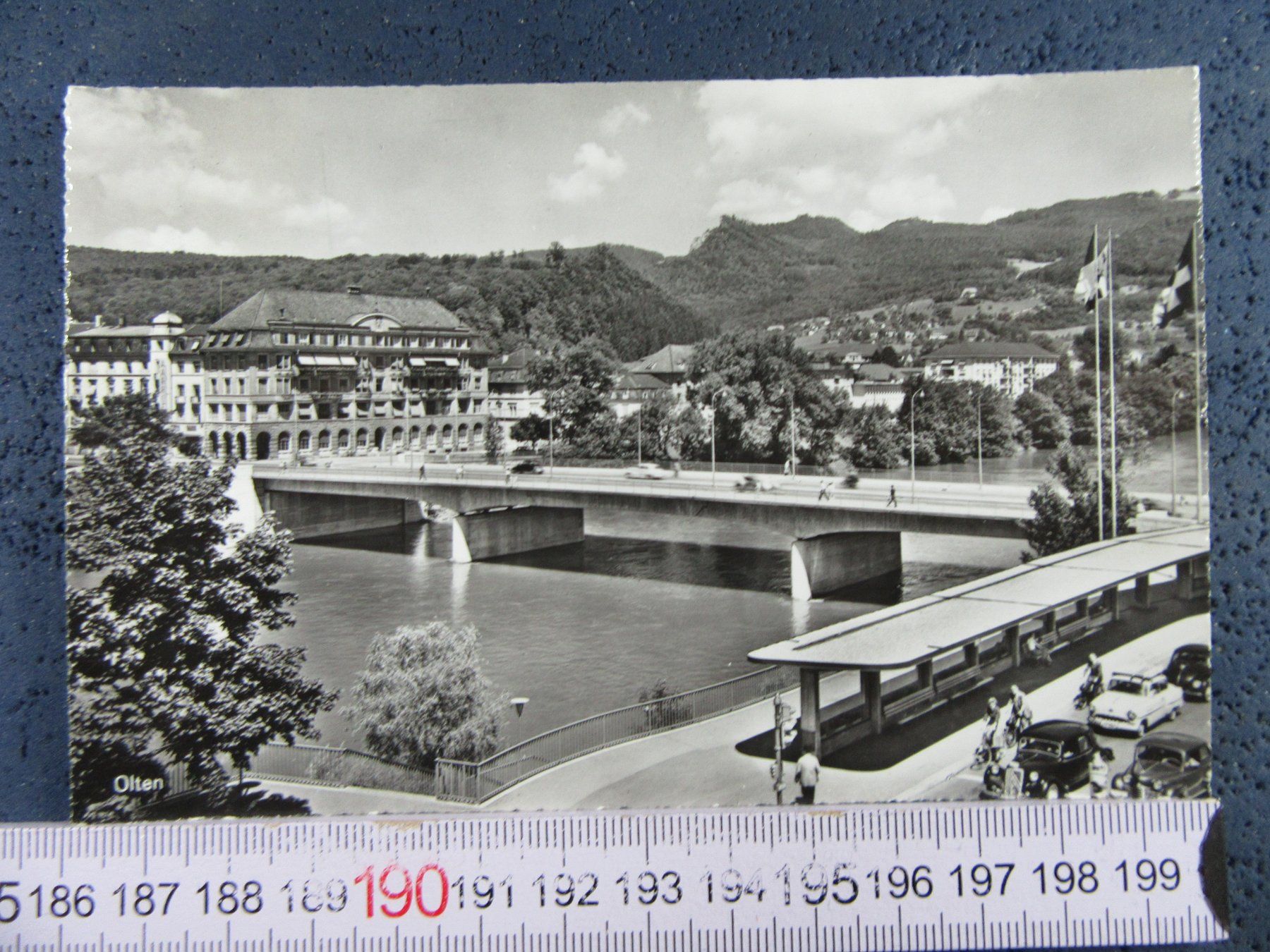 Cartoline postali: OLTEN SO AK1961 AARE BRÜCKE OLDTIMER-AUTOS – Usato da Ettingen venduto da Hausi4711