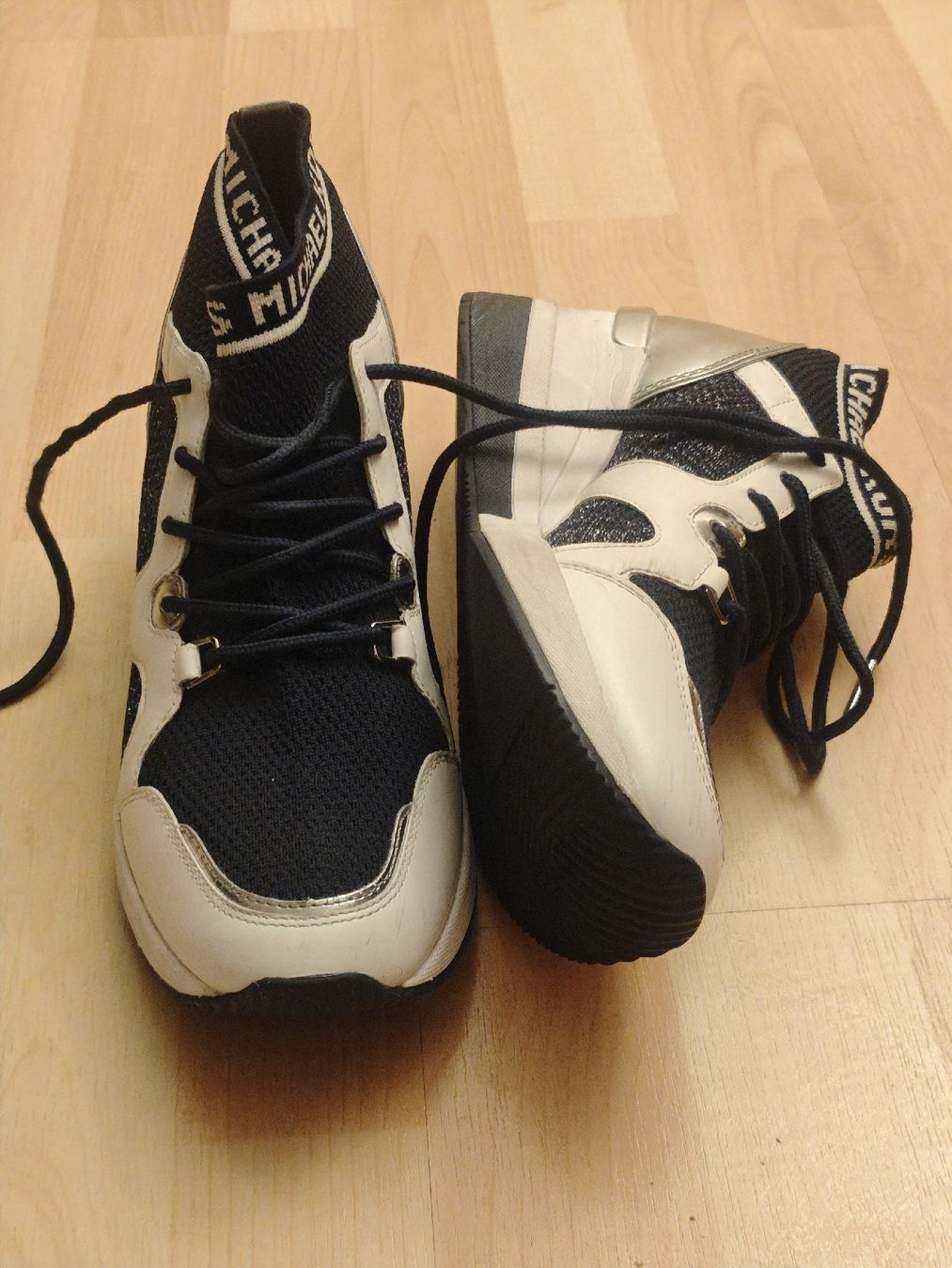 Michael Kors Scarpe da donna: Schicke Michael Kors Sneakers, Grösse 39 – Usato da Wettswil venduto da Dazee 5