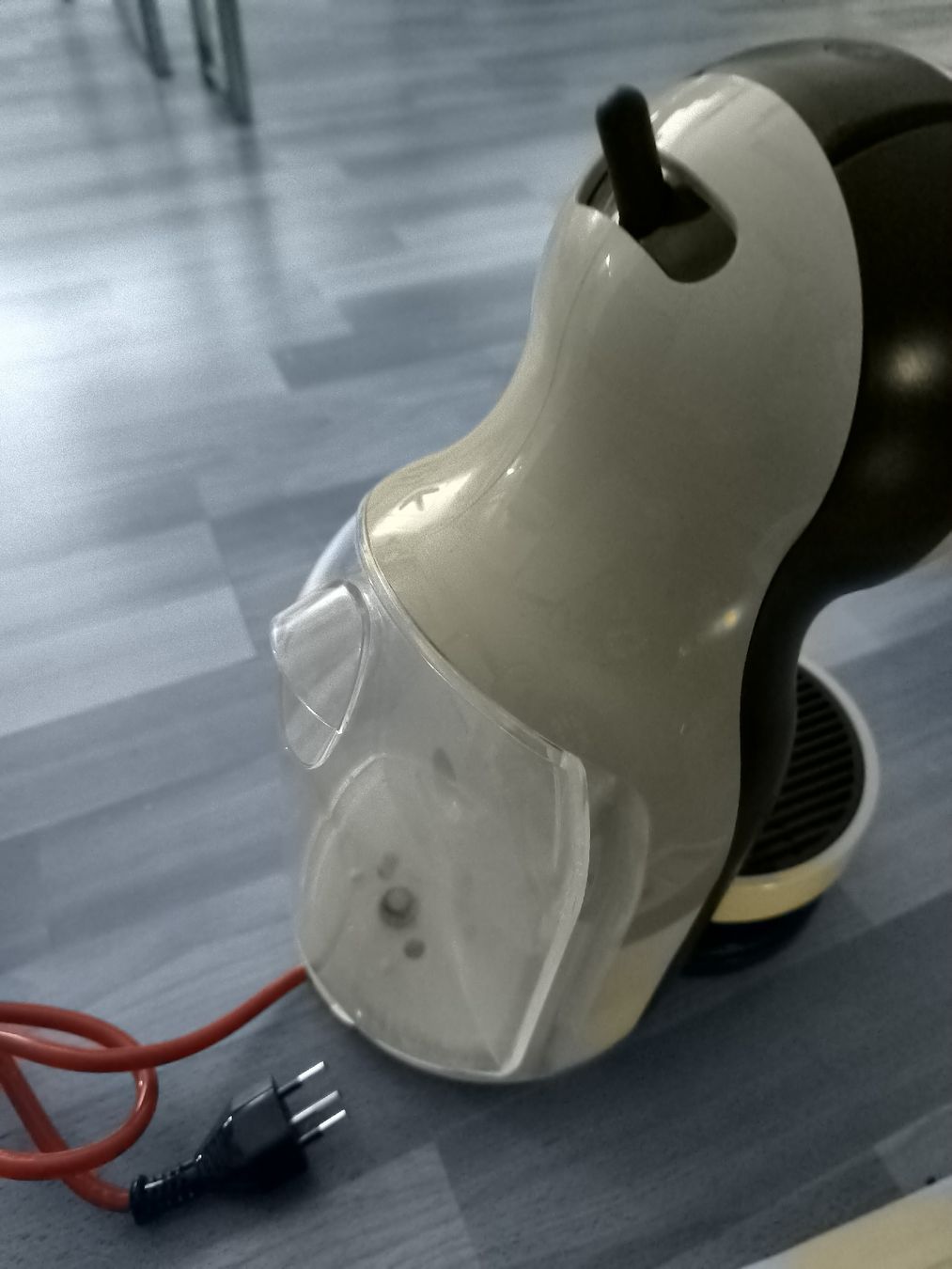 Krups Macchine per caffè & Macchine per espresso: Dolce Gusto Kaffeemaschine – Usato da Bichelsee venduto da Andi790 3