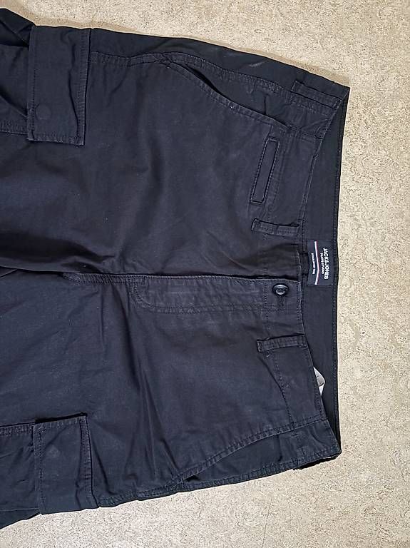 Jeans: Tapered Jeans – Usato da Zürich venduto da muz_2sy7 2