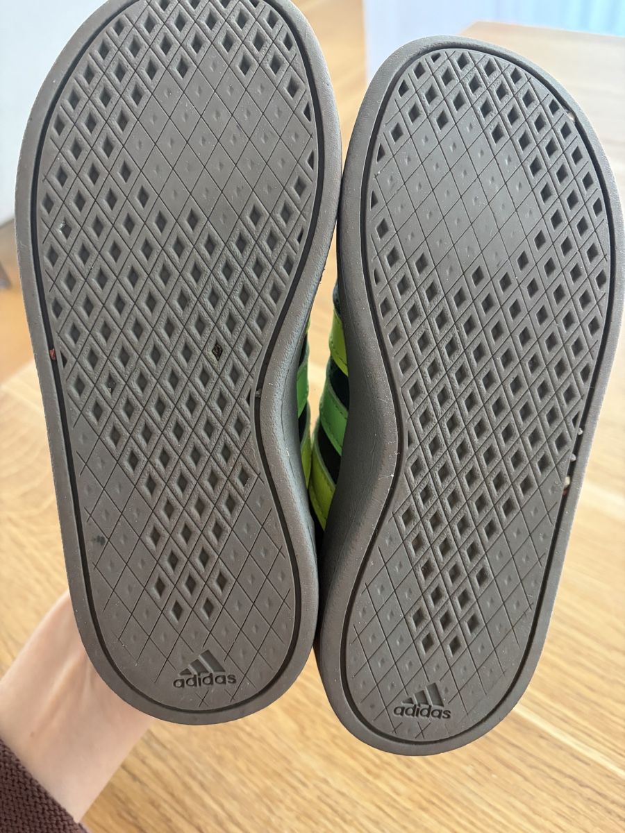 Adidas Chaussures hommes: Adidas Sneaker Gr. 29 – D'occasion à Luzern par bonnie23 2