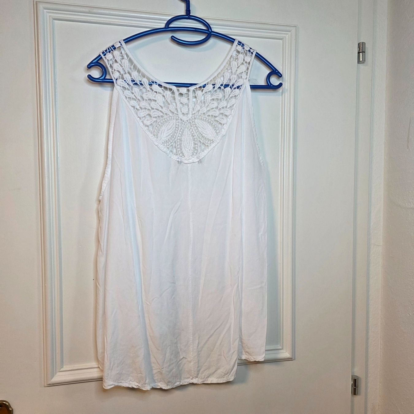 Blusen: Luftige weiße Bluse mit Spitze Gr. 38/40 – Gebraucht aus Wald ZH von CapLux 8
