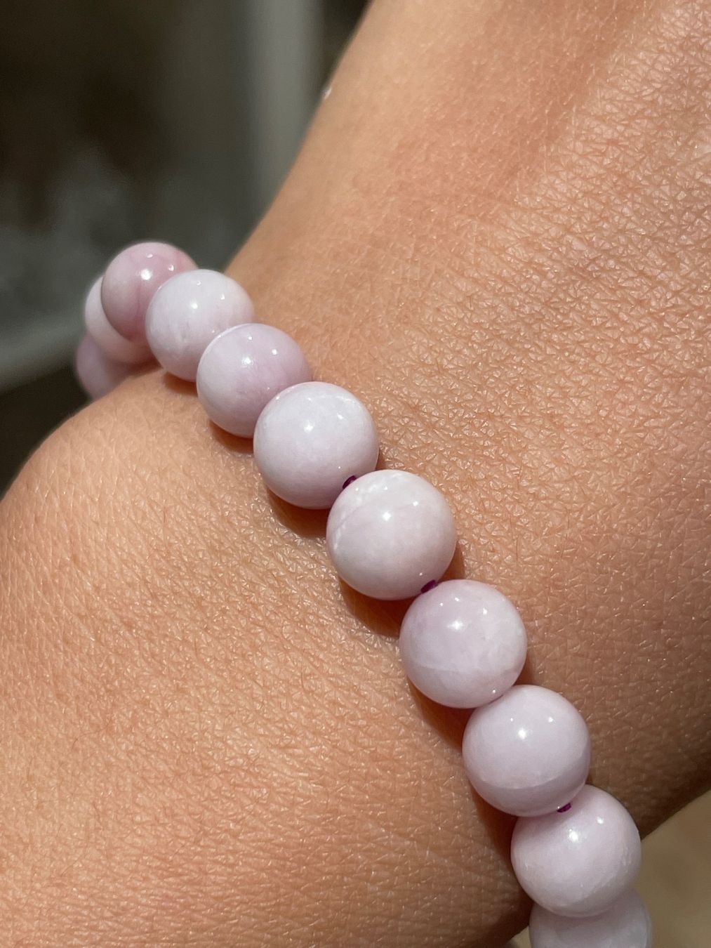 Mineralien & Heilsteine: Kunzit-Perlenarmband – Neu und originalverpackt aus Schiers von sisikristall 1