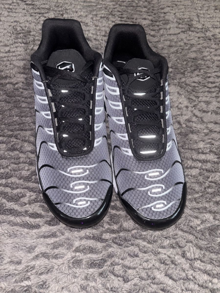 Scarpe da uomo: Nike TN – Nuovo (secondo la descrizione) da Ennetbürgen venduto da lel_8kf7 1