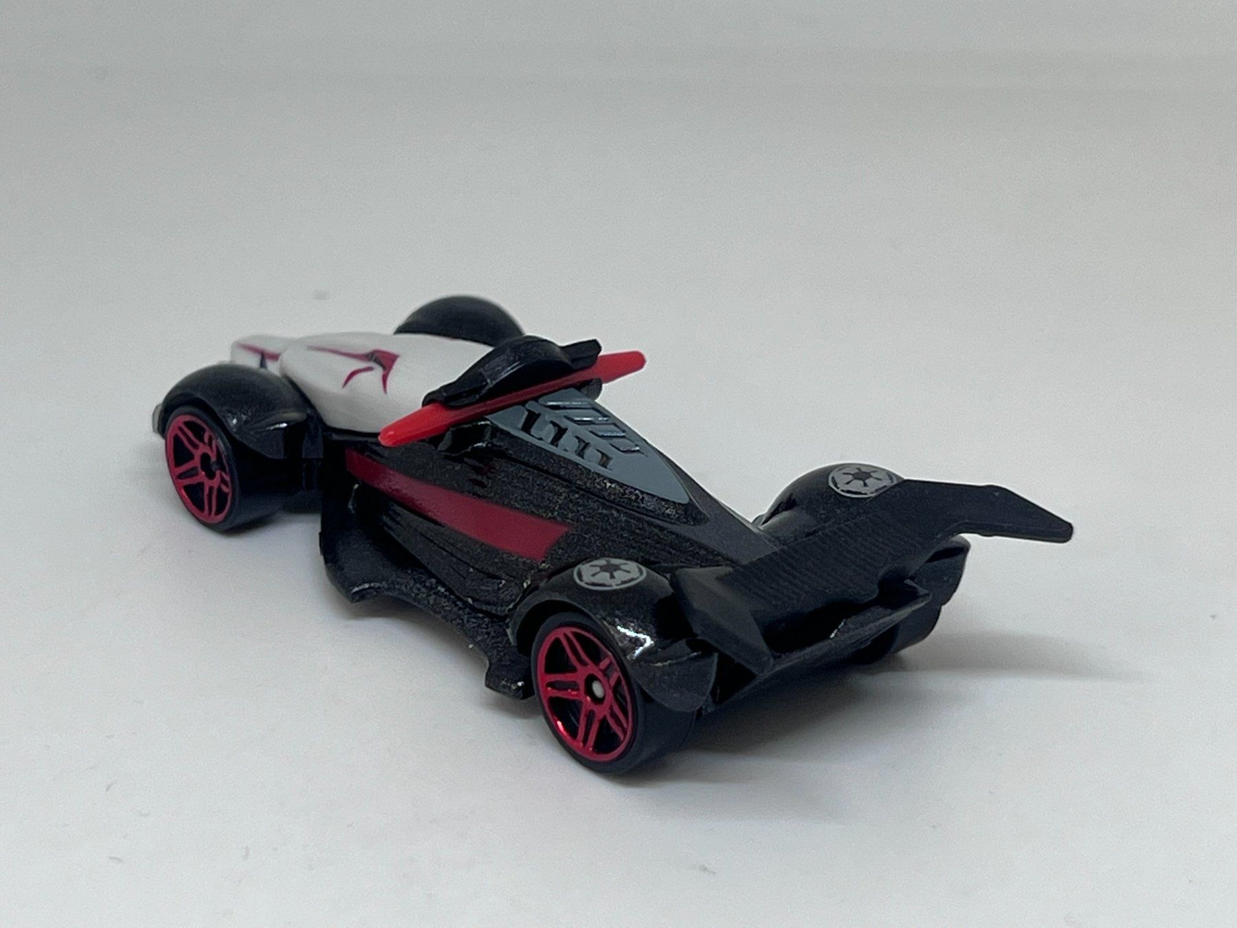 Hot Wheels Voitures modèles: Hot Wheels The Inquisitor #146 – D'occasion à Wildegg par LaaBoutique 2