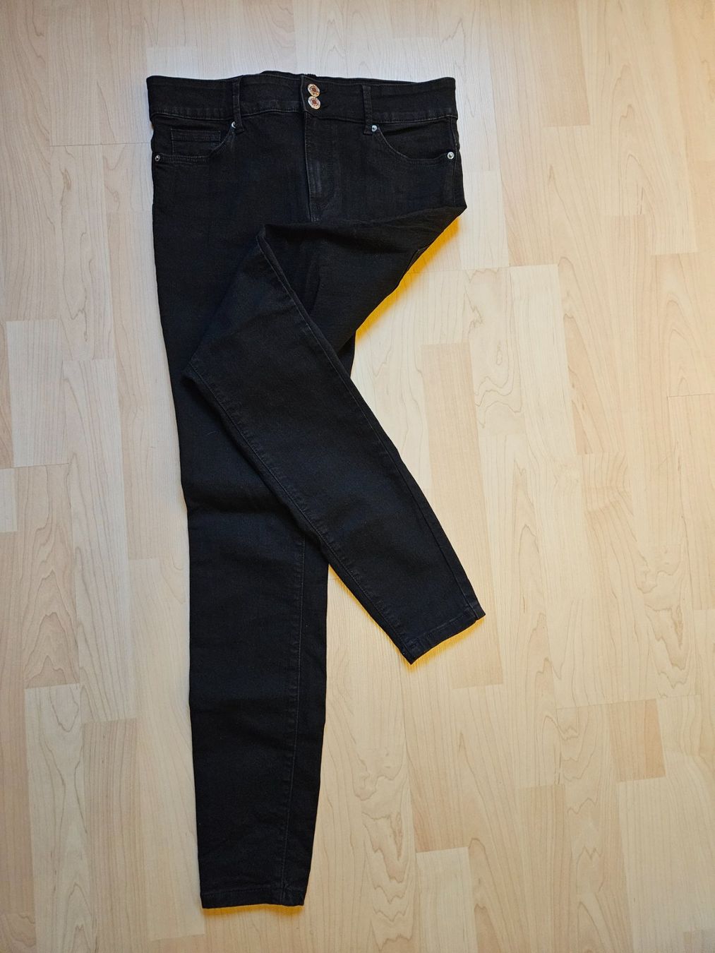 Vero Moda Jeans: Jeanshose Gr. L – Usato da Domat/Ems venduto da Snoopy20010 1