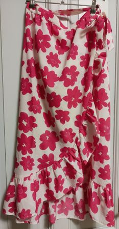 Monki Wickelrock mit Blumen, M