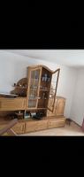 Wohnwand ustikal mit Vitrine gebrauchter Zustand