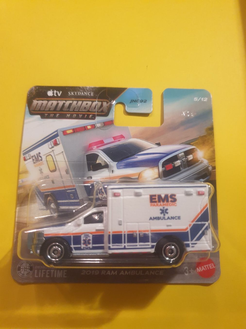 Matchbox Modellini d'auto: Matchbox 2019 RAM AMBULANCE – Nuovo e nell'imballaggio originale da Oftringen venduto da Rotor 1