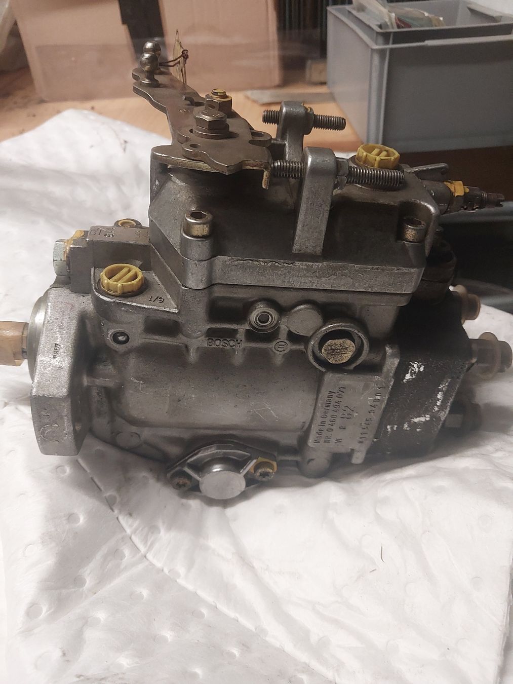 Opel Tutti pezzi di ricambio auto: Einspritzpumpe Opel Ascona/ Kadet 1.6D – Usato da Lienz venduto da Nauer79 1