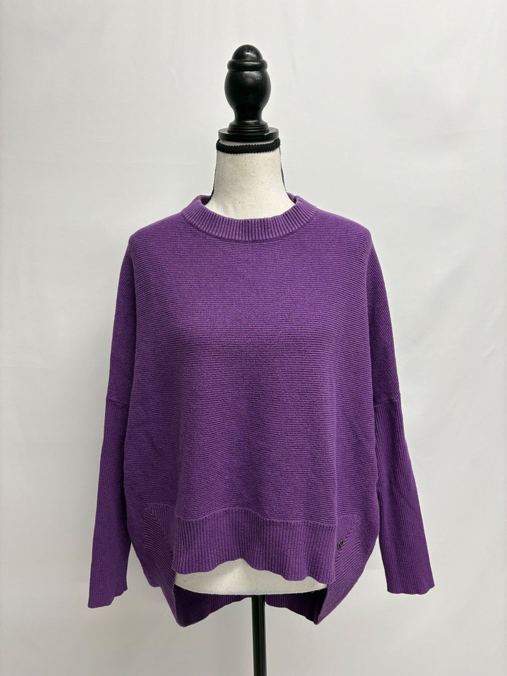 Please Jeans Maglioni & Felpe: Please violetter Pullover onesize Gr. S-L VIskose vokuhila – Usato da Regensdorf venduto da secondchancefashion