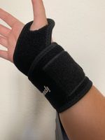 Neuwertig Handgelenk-Sport Bandagen von ipow