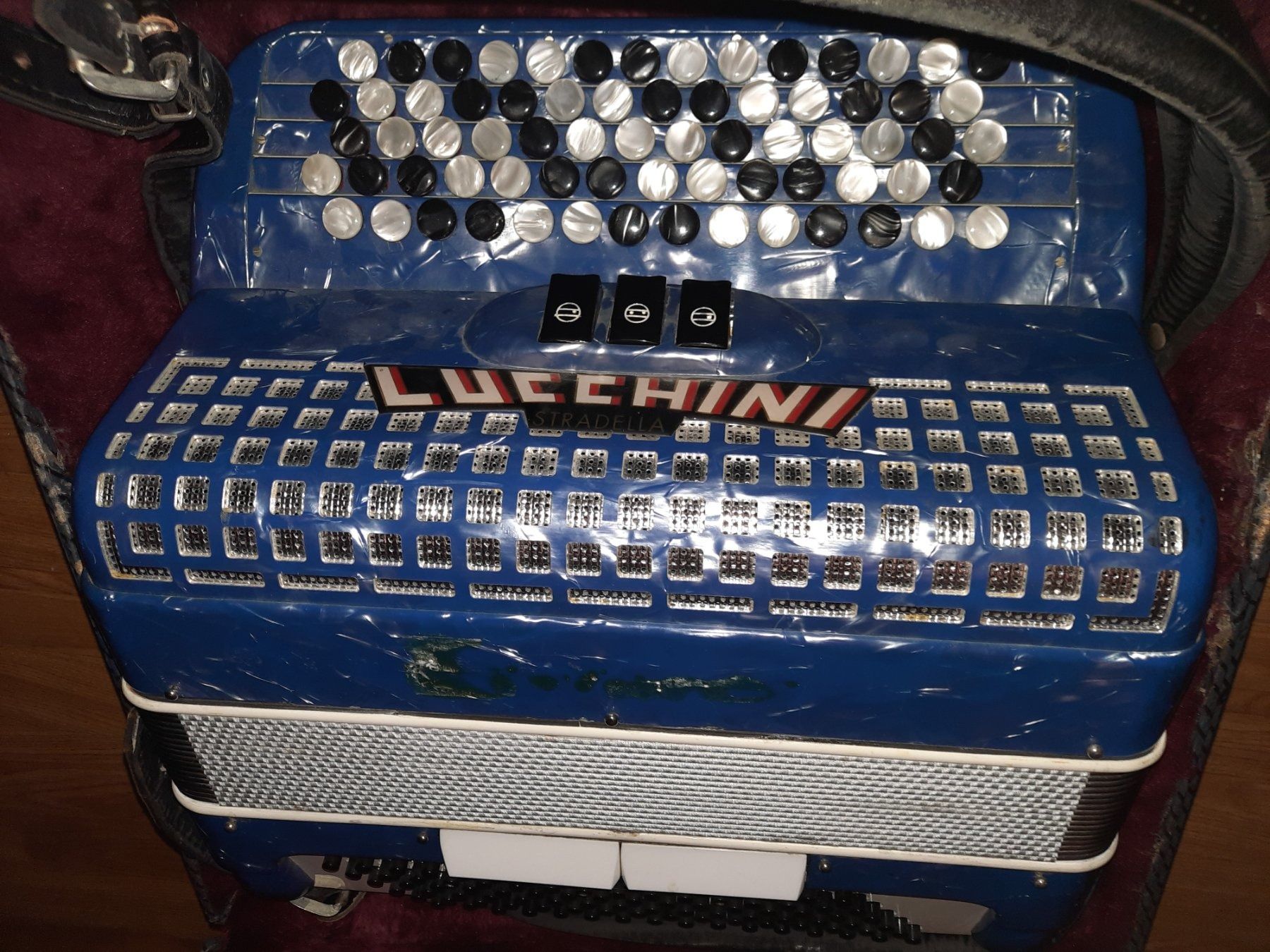 Strumenti musicali: Fisarmonica Cromatica LUCCHINI Stradella – Usato da Biasca venduto da Old_6blh