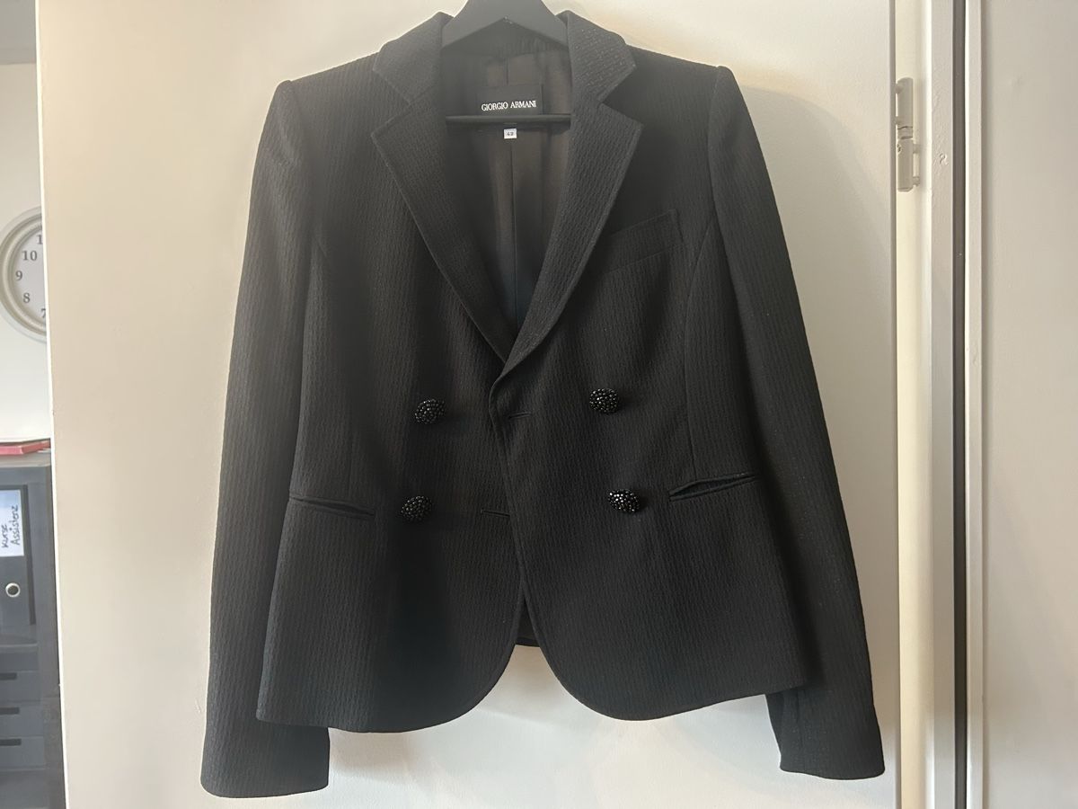 Armani Jacken: Giorgio Armani Blazer gr36/38 – Gebraucht aus Allschwil von selake990673