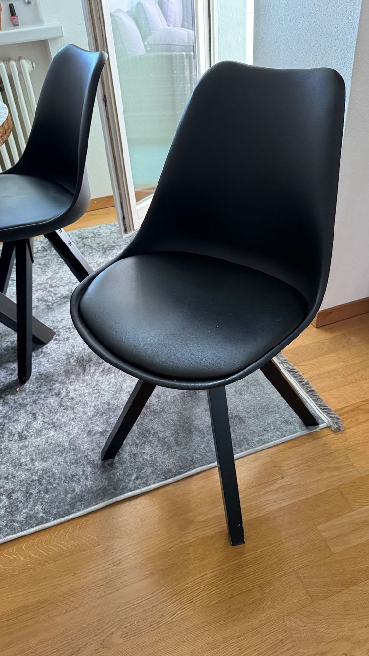 Chaises: 6 Esszimmerstühle – D'occasion à Zürich par halili