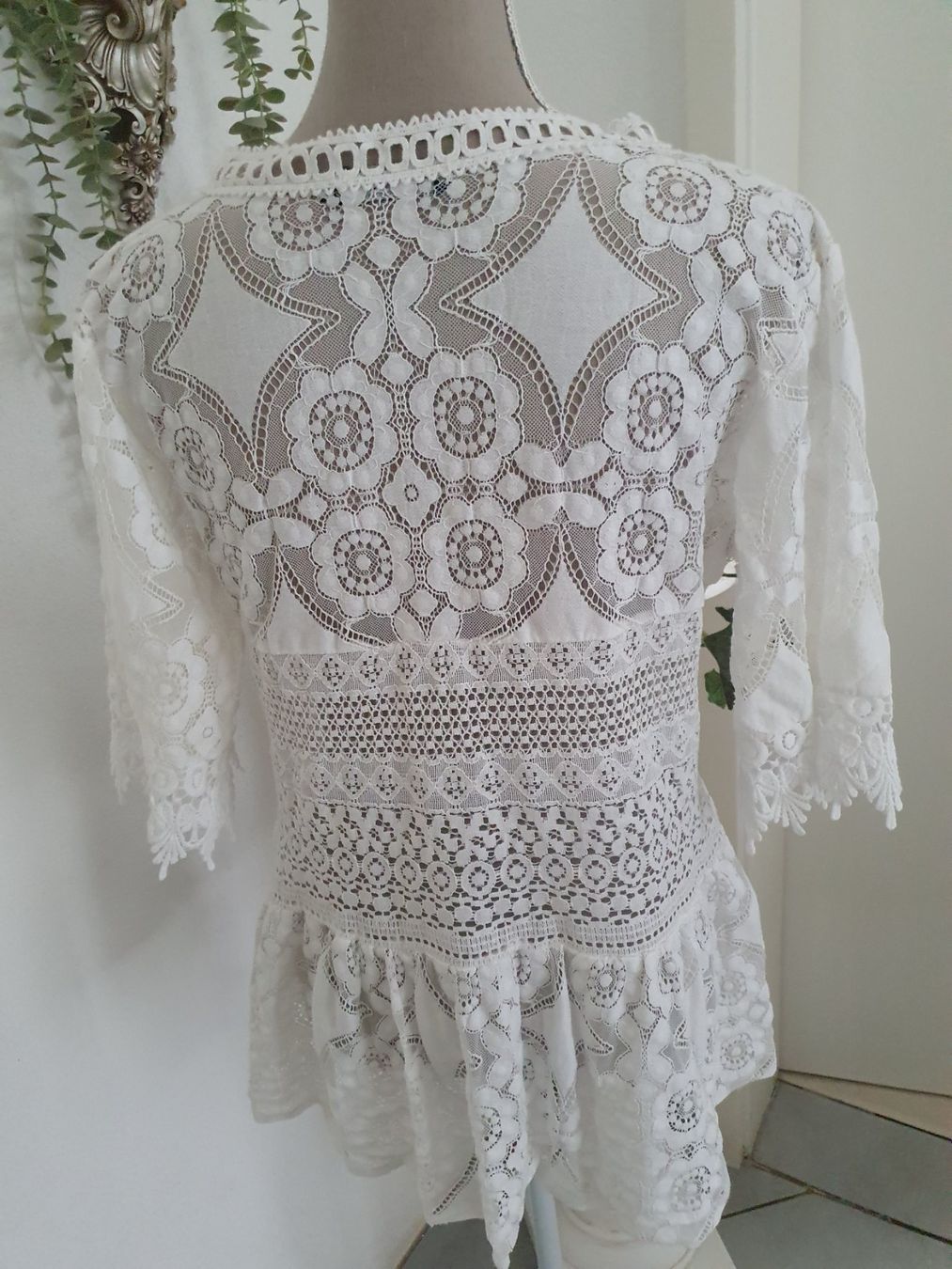 Camicette: Weisse Bluse m. Spitze Gr L "Chicoree" – Nuovo (secondo la descrizione) da Münsingen venduto da BlackTears-3 3
