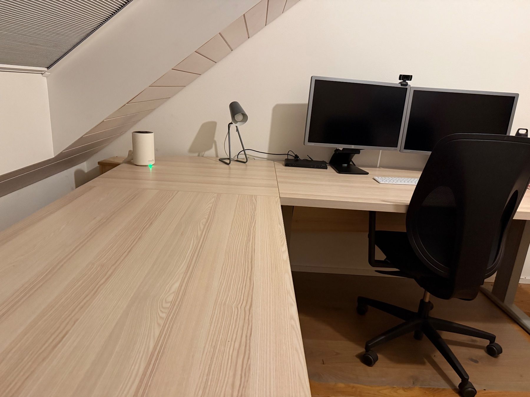 Scrivanie: Eck-Bürotisch Holz – Usato da Matzingen venduto da snahnielk 1
