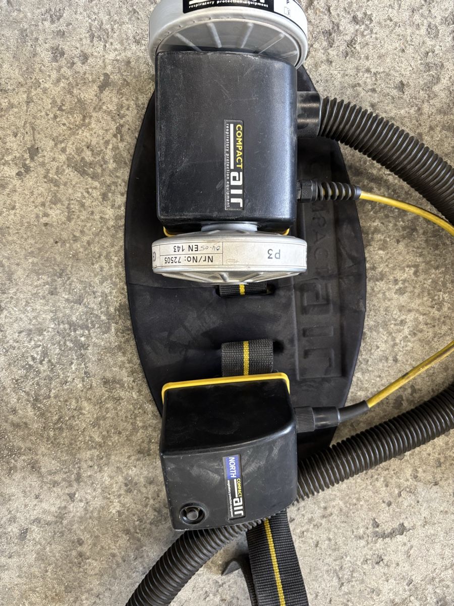 Saldatori: Atemschutzgerät Compact Air schweissgerät – Usato da Inwil venduto da Titanium22 2