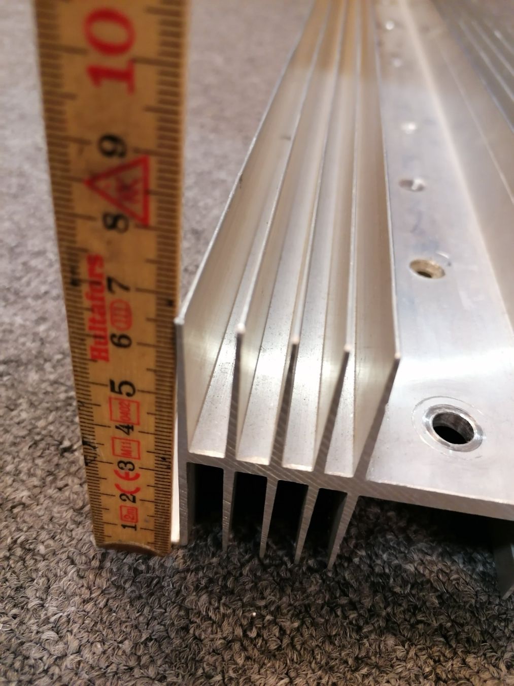 Componenti elettronici: Kühlrippe, Kühlkörper, Heatsinks, Alu Profil – Usato da Niedergösgen venduto da piccorx5 3