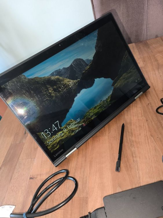2nd Generation Lenovo ThinkPad X1 Yoga 10