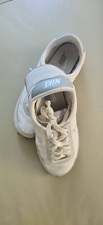 Scarpe da donna: Nike 36.5 Summer sneakers  – Usato da Zürich venduto da joo_hrd5 1