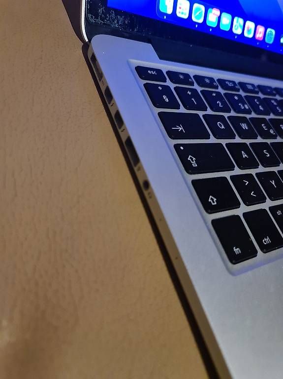 Notebook: Mac Book Pro 13 Early 2015 – Usato da Kriens venduto da akazy 3