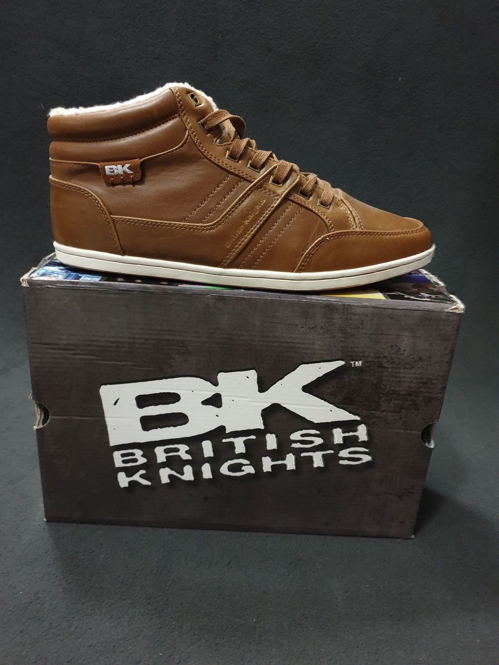 Chaussures hommes: BRITISH KNIGHTS COGNAC       GR. 46 – Neuf avec emballage d'origine à Zürich par LIQUIDATOR.CP