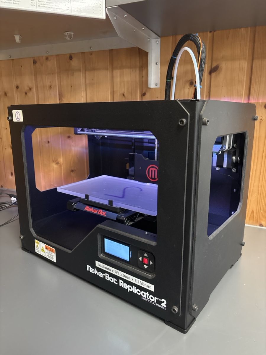 MakerBot 3D Drucker: 3D Drucker Makerbot Replicator 2 voll funktionsfähig – Gebraucht aus Muri AG von seb_lny5