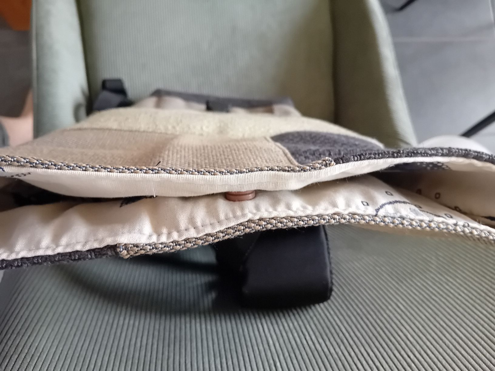 Sacs à dos: rolltop Rucksack Patchwork Stoff grau/beige  – Neuf (Voir description) à Burgdorf par carodesign1 4