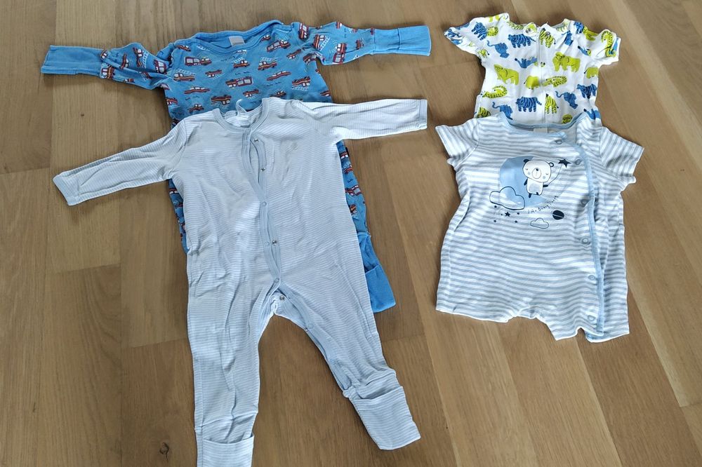 Ensembles coordonnés: Jungs / Jungen, Sommer Kinderkleider-Paket Gr. 68 (36 Teile) – D'occasion à Lufingen par Laudine_G 4