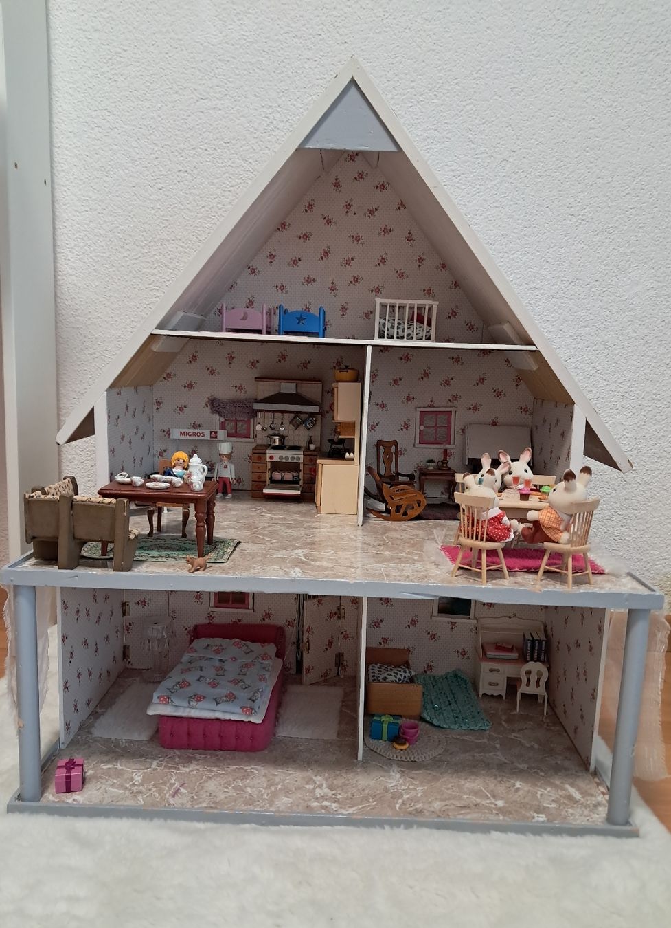 Case e mobili per bambole: Puppenhaus – Usato da Abtwil venduto da sabrina080