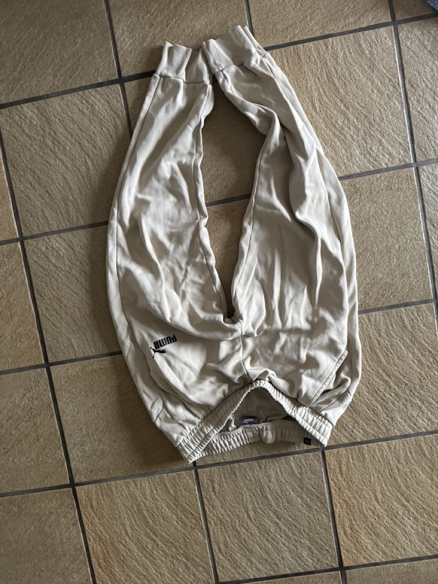 Puma Hosen: Jogginghose von Puma, Grösse L – Gebraucht aus Schlieren von nowaya