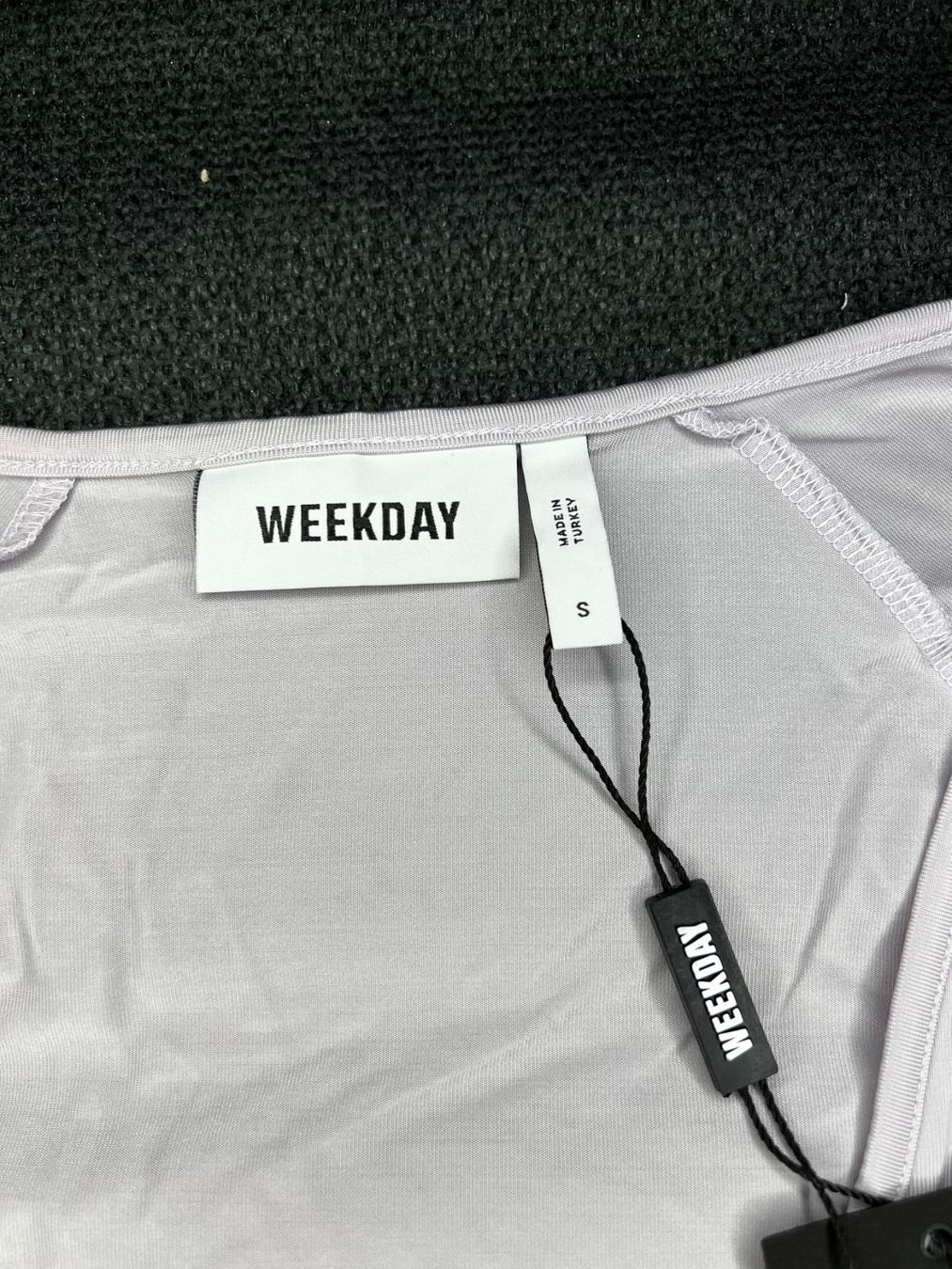 Weekday Pulls & Sweat-shirts: Damen Cardigan Weekday Grösse S – Neuf avec emballage d'origine à Riehen par edu_92w7 4