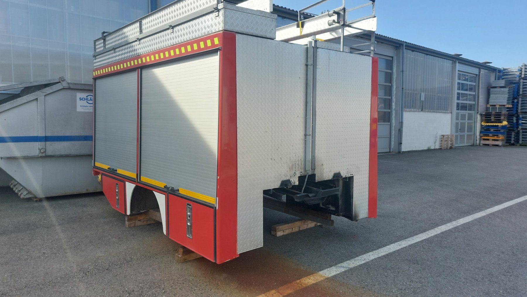 Contenitori edile: Feuerwehr Aufbau Container – Usato da Arnegg venduto da Funny05 1